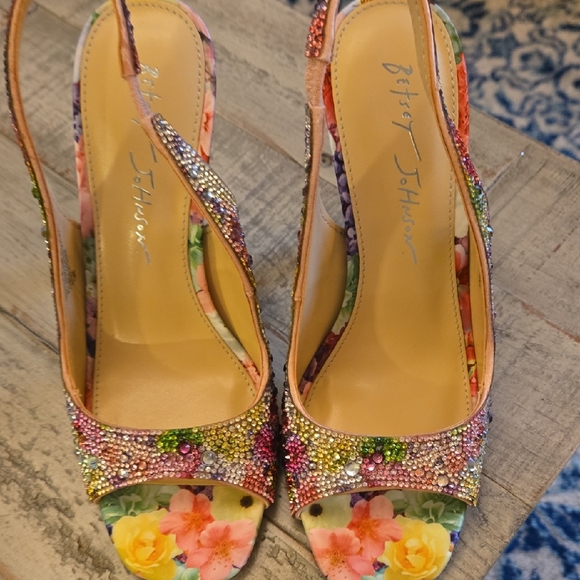 Betsey Johnson Shoes - Betsey Johnson Floral Mina Crystal Pink Embellished 4" Heels. New Without Box.